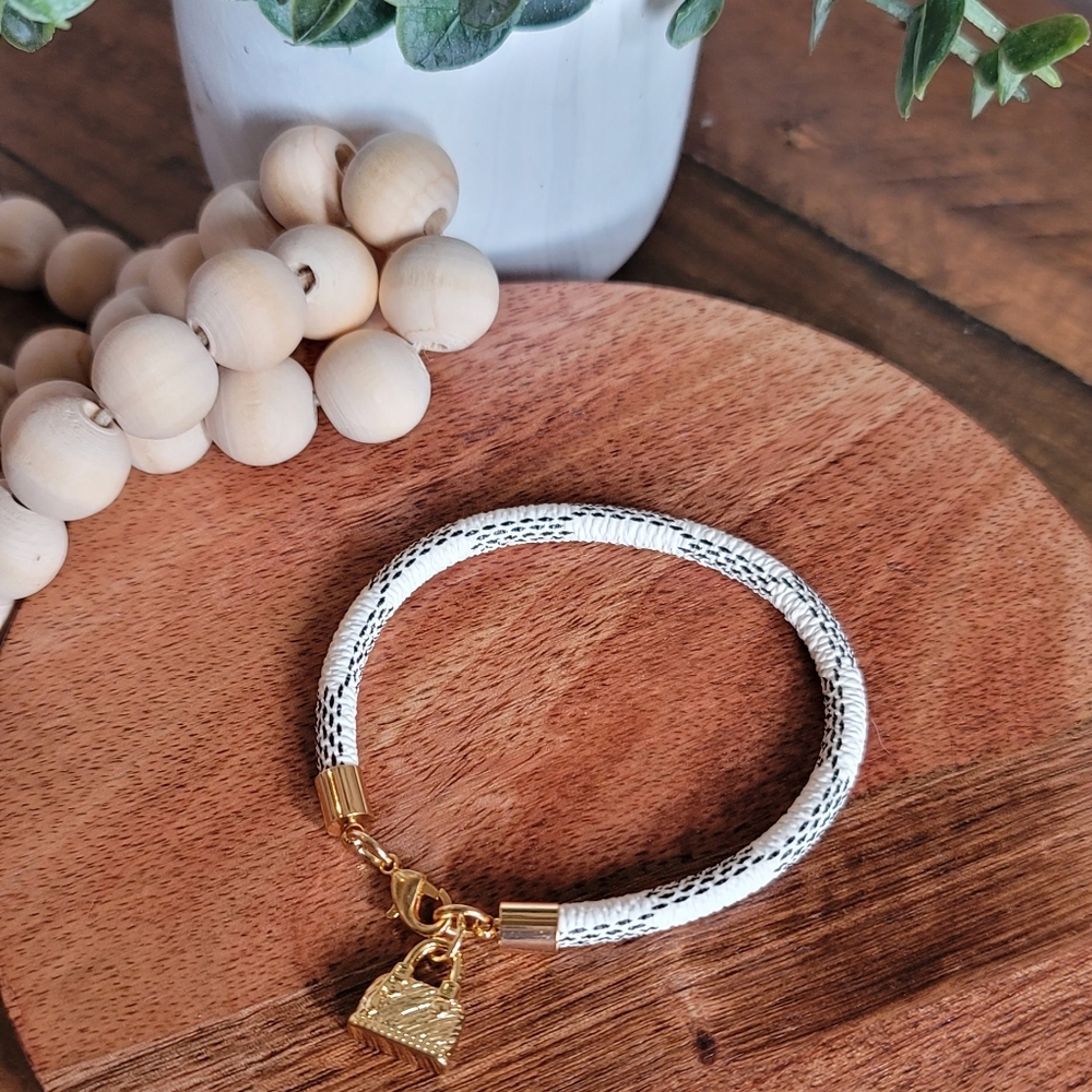 Charm bracelet
